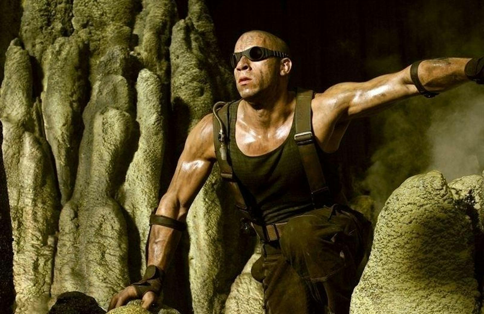Riddick (Vin Diesel) muss es in seinem zweiten Kinoabenteuer mit einer ganzen Armee aufnehmen.