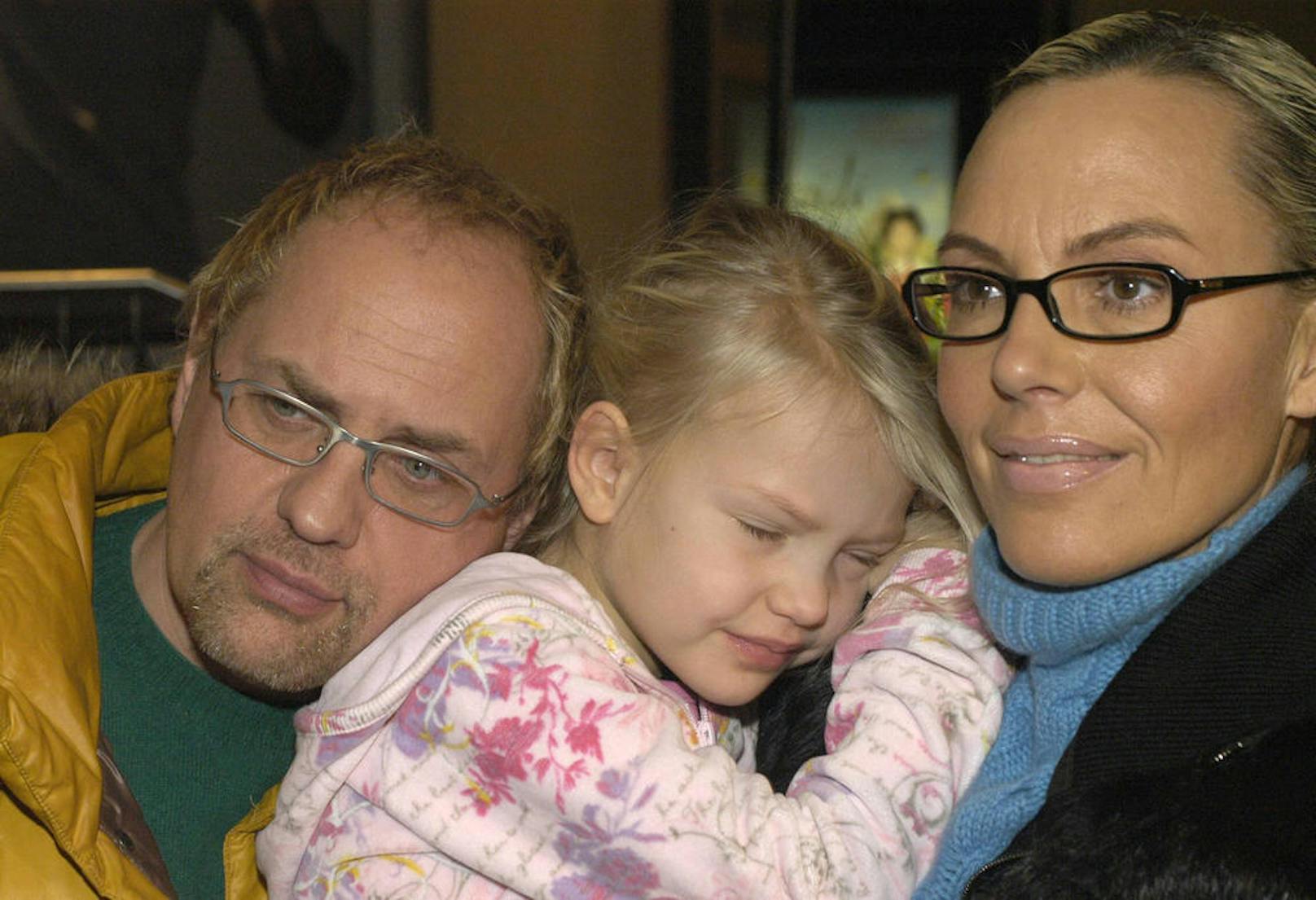 Lange ists her: Cheyenne mit ihren Eltern Natascha und Uwe. Nach 20 Ehejahren war 2009 Schluss mit der Beziehung.