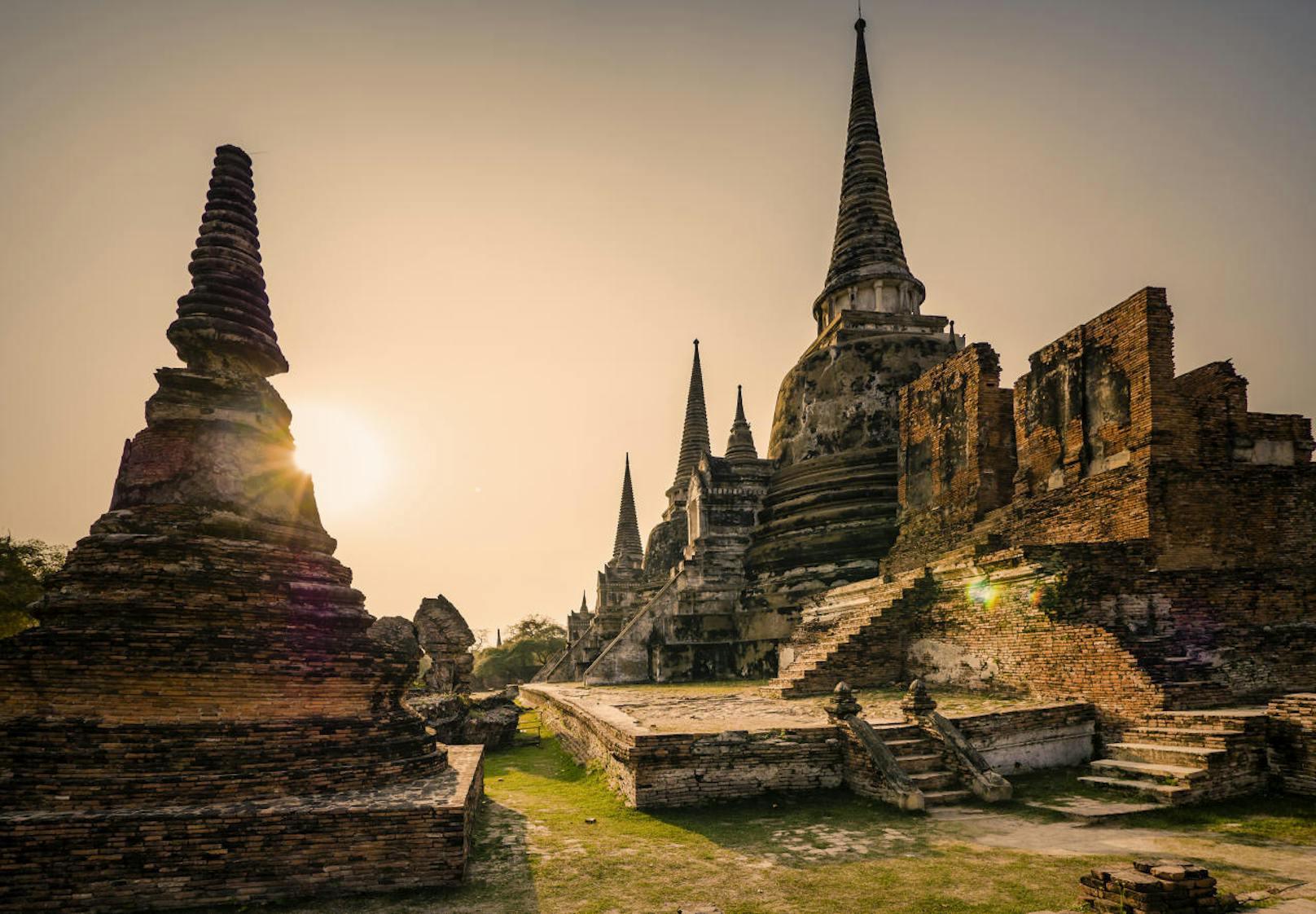 Wat Phra Si Sanphet, ein Teil von tAyutthayas histoischem Park.
ursprünglich der heilgste Tempel der Stadt vor seiner Zerstörung