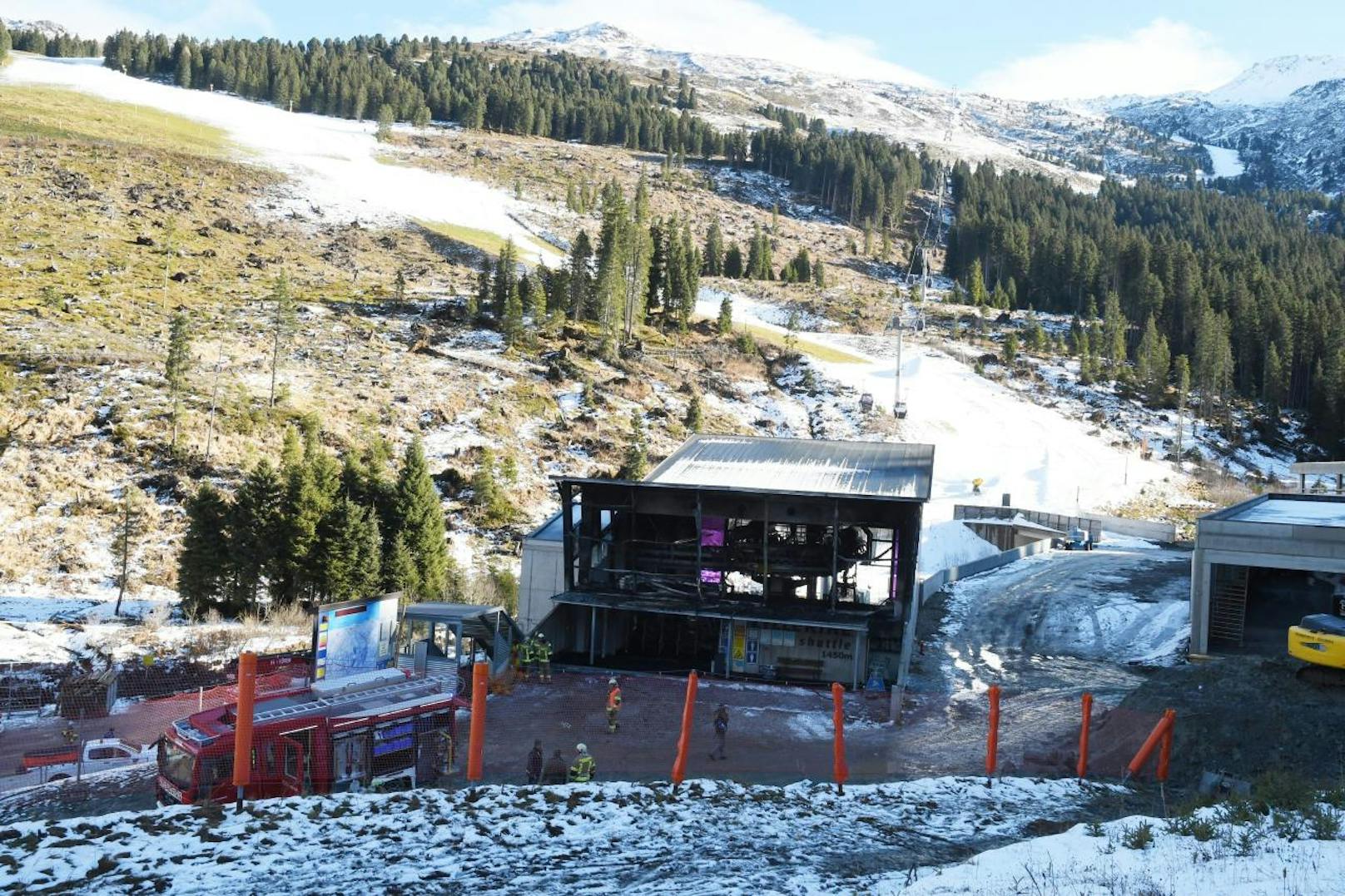 Das Skigebiet Hochfügen hatte erst am Wochenende zum Saisonstart eingeschränkt seine Tore geöffnet.