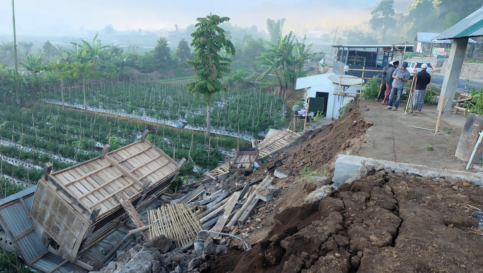 Todesopfer durch starkes Erdbeben auf indonesischer Insel Lombok (29.7.2018).