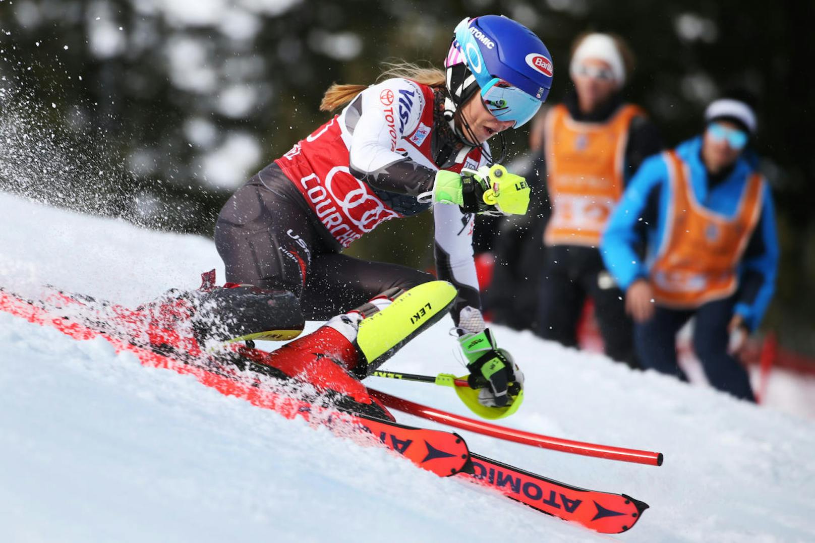 Der Siegeszug von Shiffrin ging weiter. Die 23-Jährige gewann auch den Slalom von Courchevel. Es war der 50. Weltcupsieg für die US-Amerikanerin. Mit dem Triumph stellte sie den Rekord von 35 Slalom-Erfolgen von Marlies Schild ein. 

<b><i>Courchevel, Slalom (22.12. 2018)</i></b>
1. Mikaela Shiffrin (US)
2. Petra Vlhova (Svk)
3. Frida Hansdotter (Swe)
<b>5. Katharina Liensberger</b>