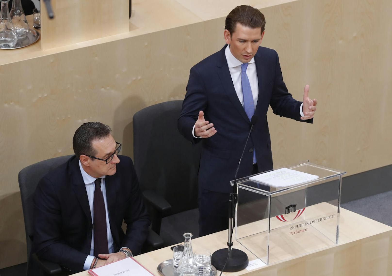 "Veränderung ist nichts, was sich aufhalten lässt", so eröffnete Bundeskanzler Sebastian Kurz (ÖVP) am Mittwochnachmittag seine Rede im Parlament, bevor er konkreter auf die geplanten Vorhaben einging.