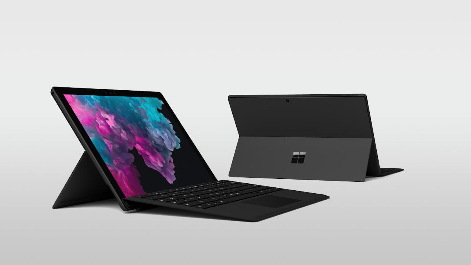 Das Surface Pro gibt es neu auch in mattschwarz und es wurde mit einem Intel Quad Core Prozessor der achten Generation schneller gemacht. Die Akkulaufzeit soll bis zu 13,5 Stunden betragen.