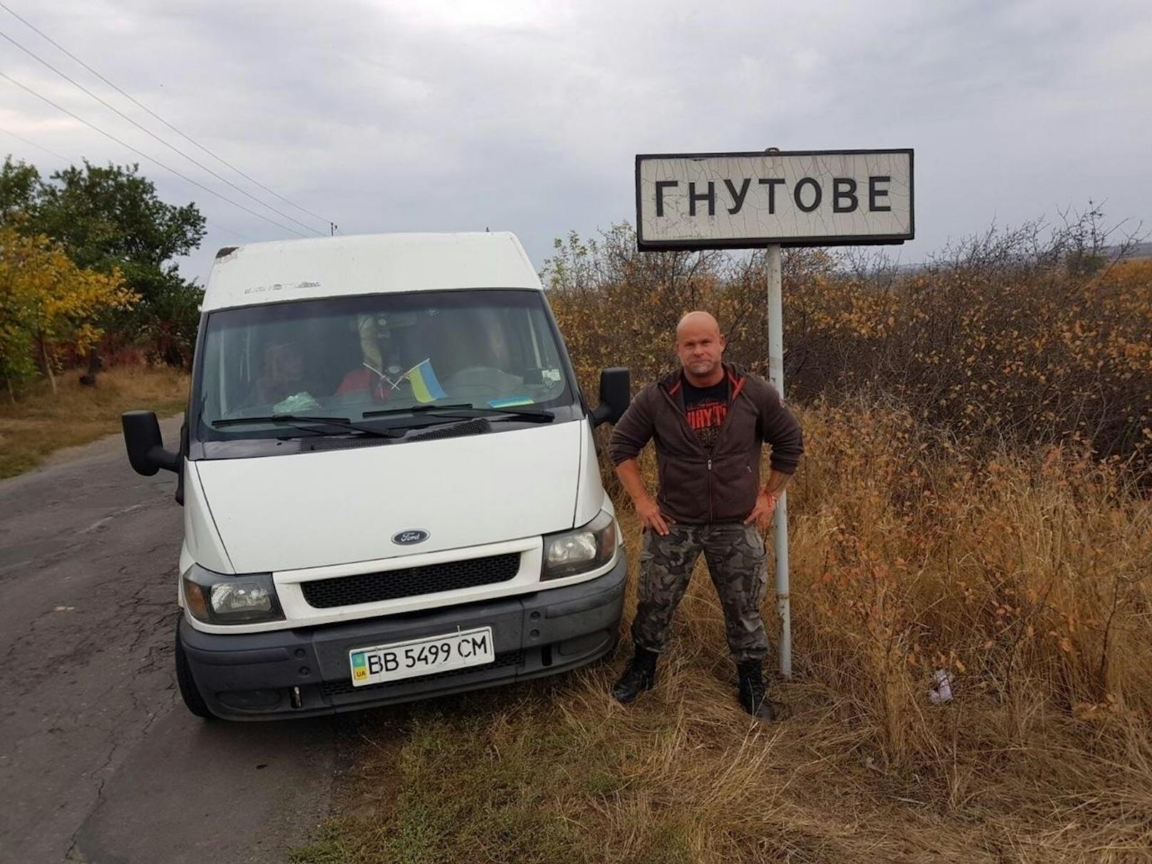 Georg Jachan: Von Gföhl bis in die Ukraine, in der Ukraine stieg er um auf einen Kleinbus.