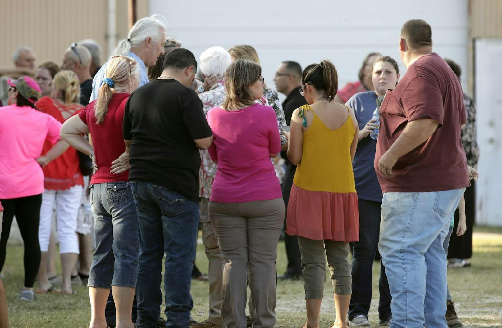 Ein ehemaliger Airforce-Angehöriger hat in einer Kirche in Texas ein Blutbad angerichtet und 26 Menschen ermordet, darunter auch Kinder.
