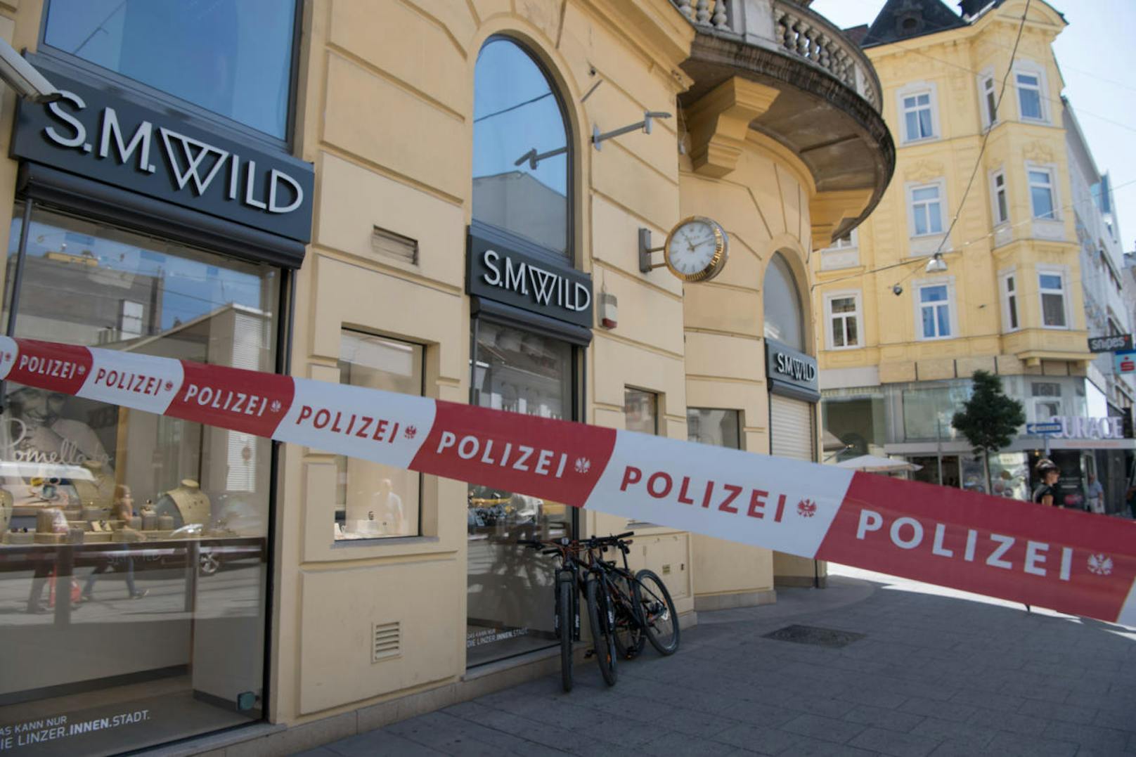 Im Sommer 2017 stürmten vier bewaffnete Männer den Nobeljuwelier in der Linzer Landstraße.