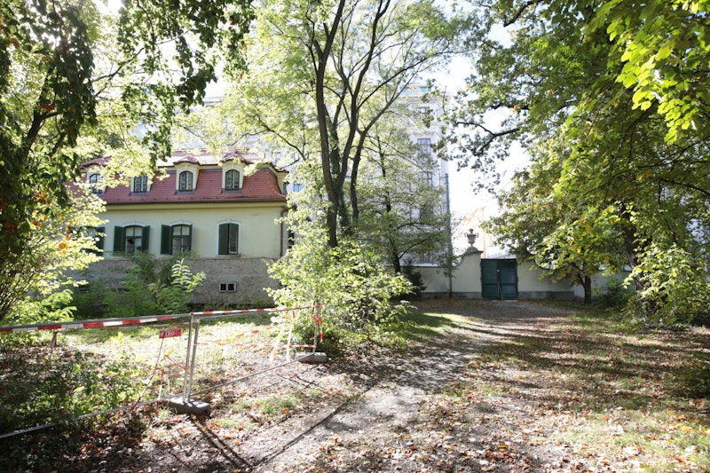 Anrainer laufen Sturm gegen die Wiedereröffnung des "Belvederestöckl" im Schwarzenbergpark.
