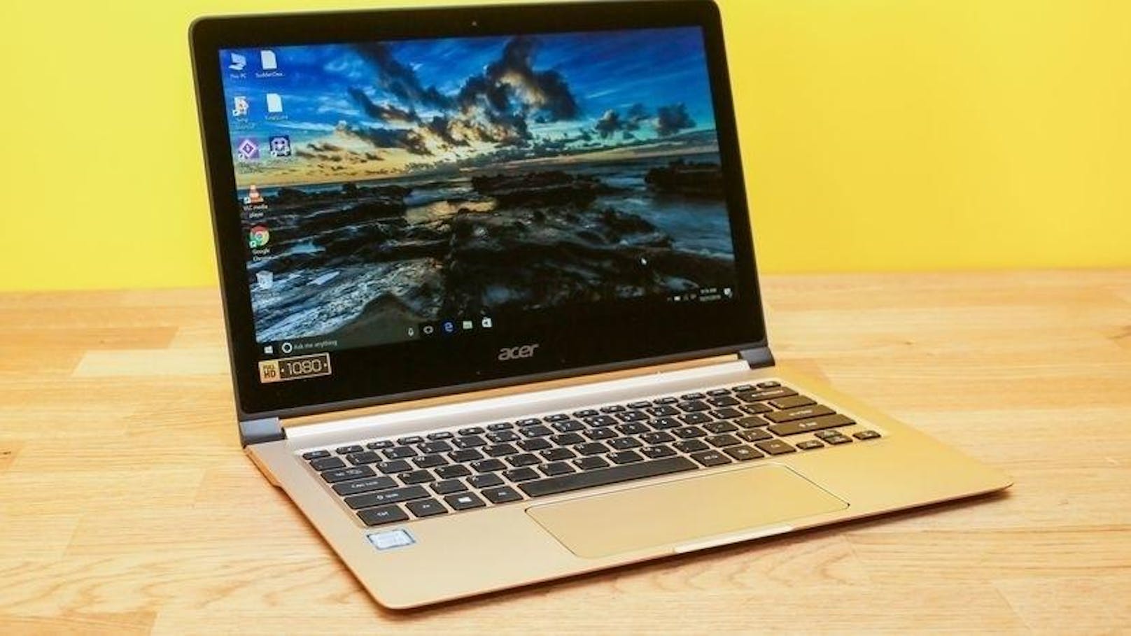 Das Acer Swift 7 ist mit 8,98 Millimeter das dünnste Laptop der Welt.