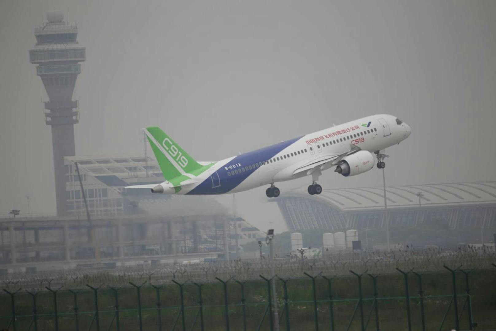 Platz 9: Shanghai Pudong International Airport, China: 70.001.000 Passagiere.