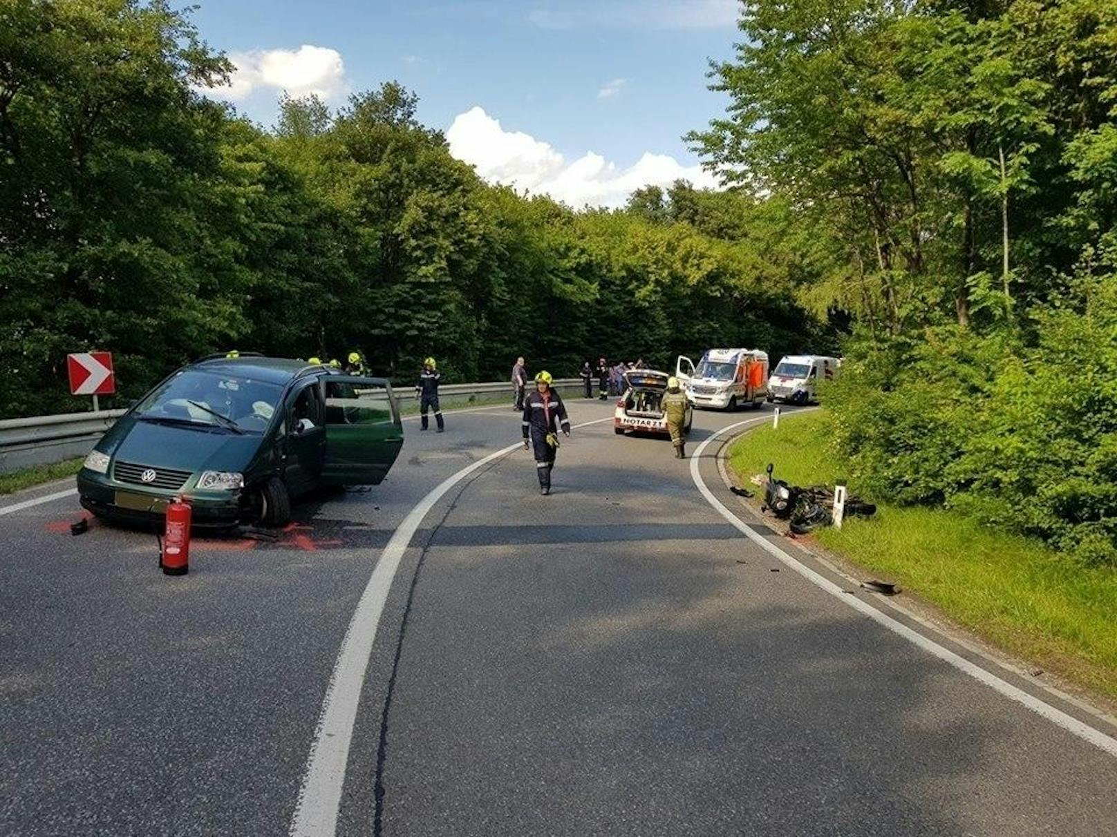 In der steilen Kurve am Riederberg kam es zum Unfall.