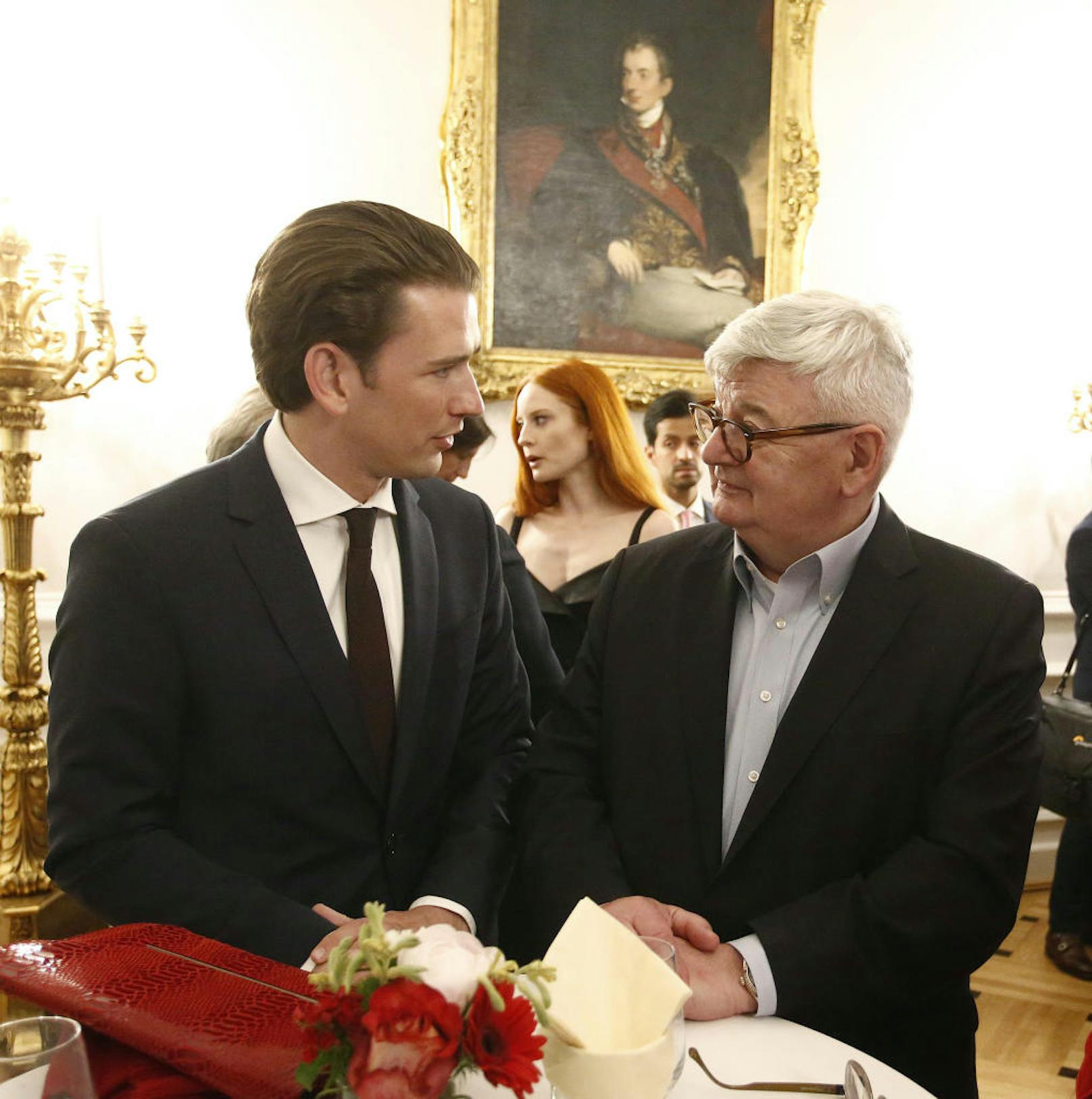 Kanzler Sebastian Kurz und der ehemalige deutsche Außenminister Joschka Fischer