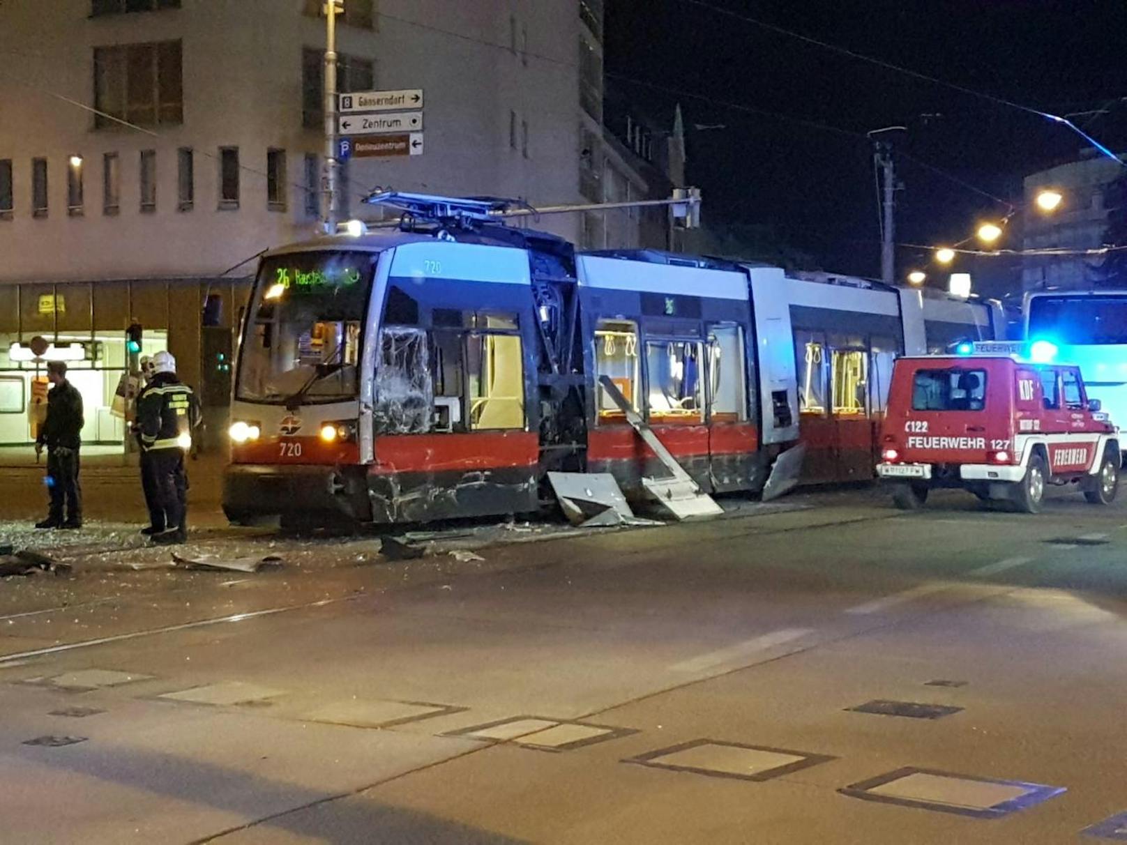Der Unfall passierte gegen 20.30 Uhr am Kagraner Platz im 22. Bezirk.