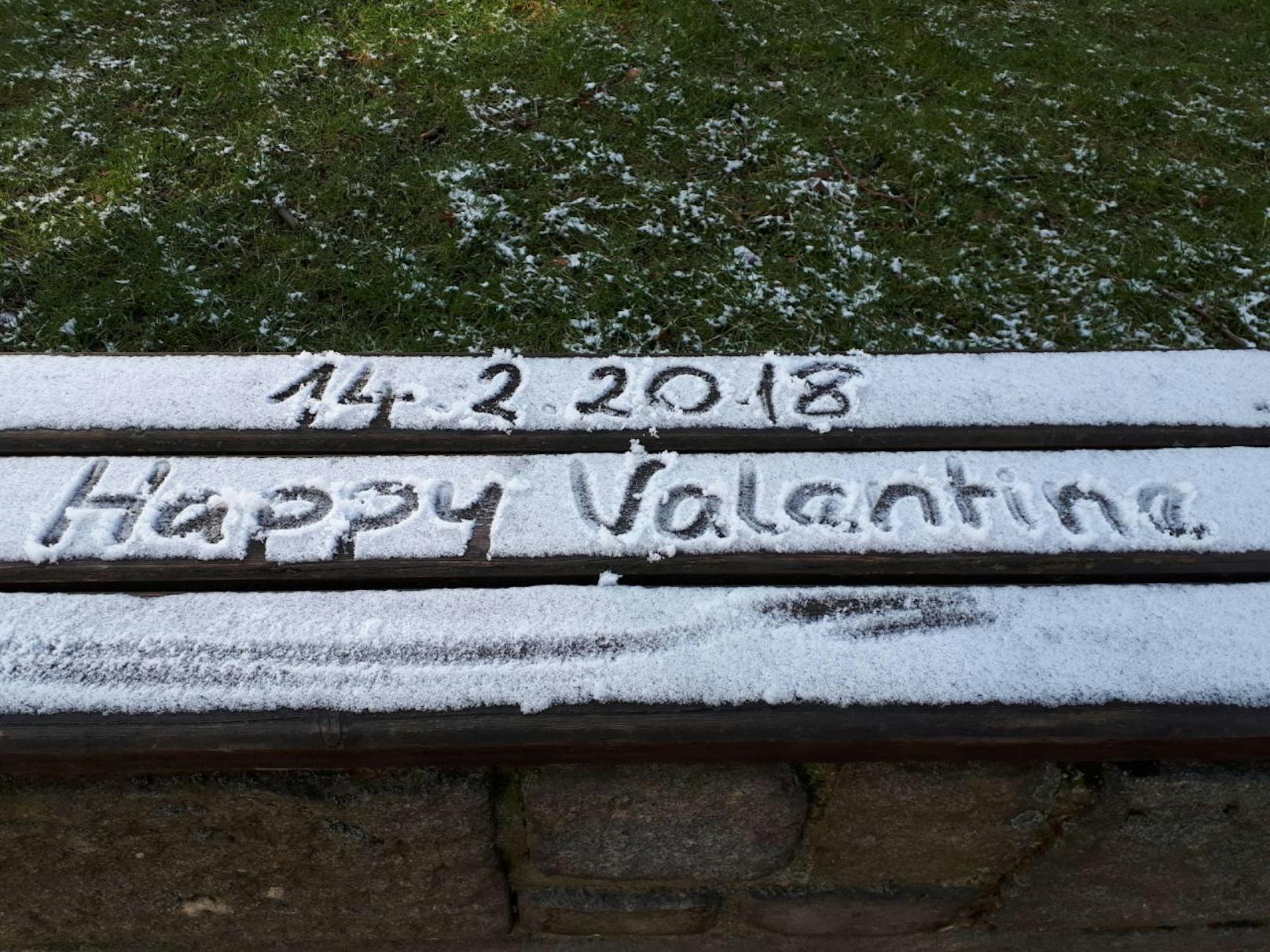 "Wünsche allen Heute-Lesern und natürlich auch dem Heute-Team einen schönen Valentinstag"