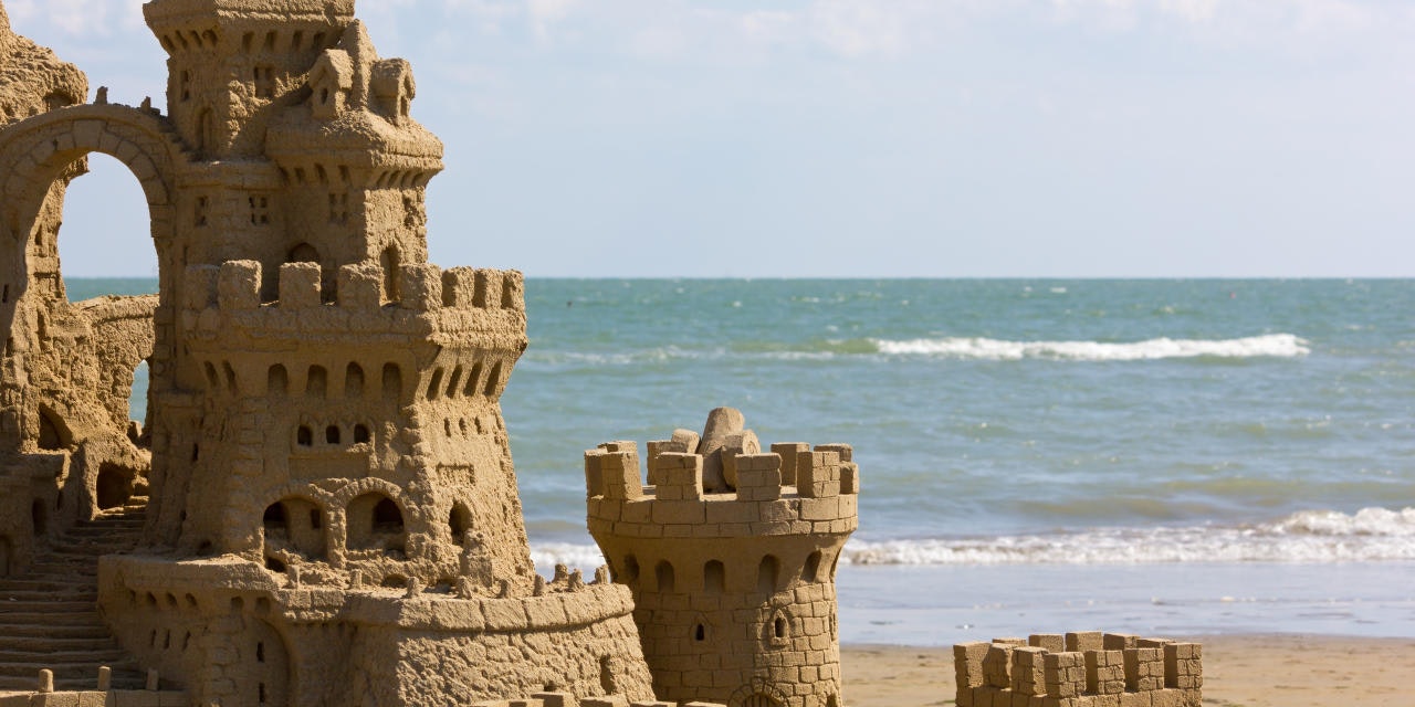 Der Reiseanbieter www.holiday365.at schnürt derzeit preiswerte Angebote Familien-Urlaube in Lignano.