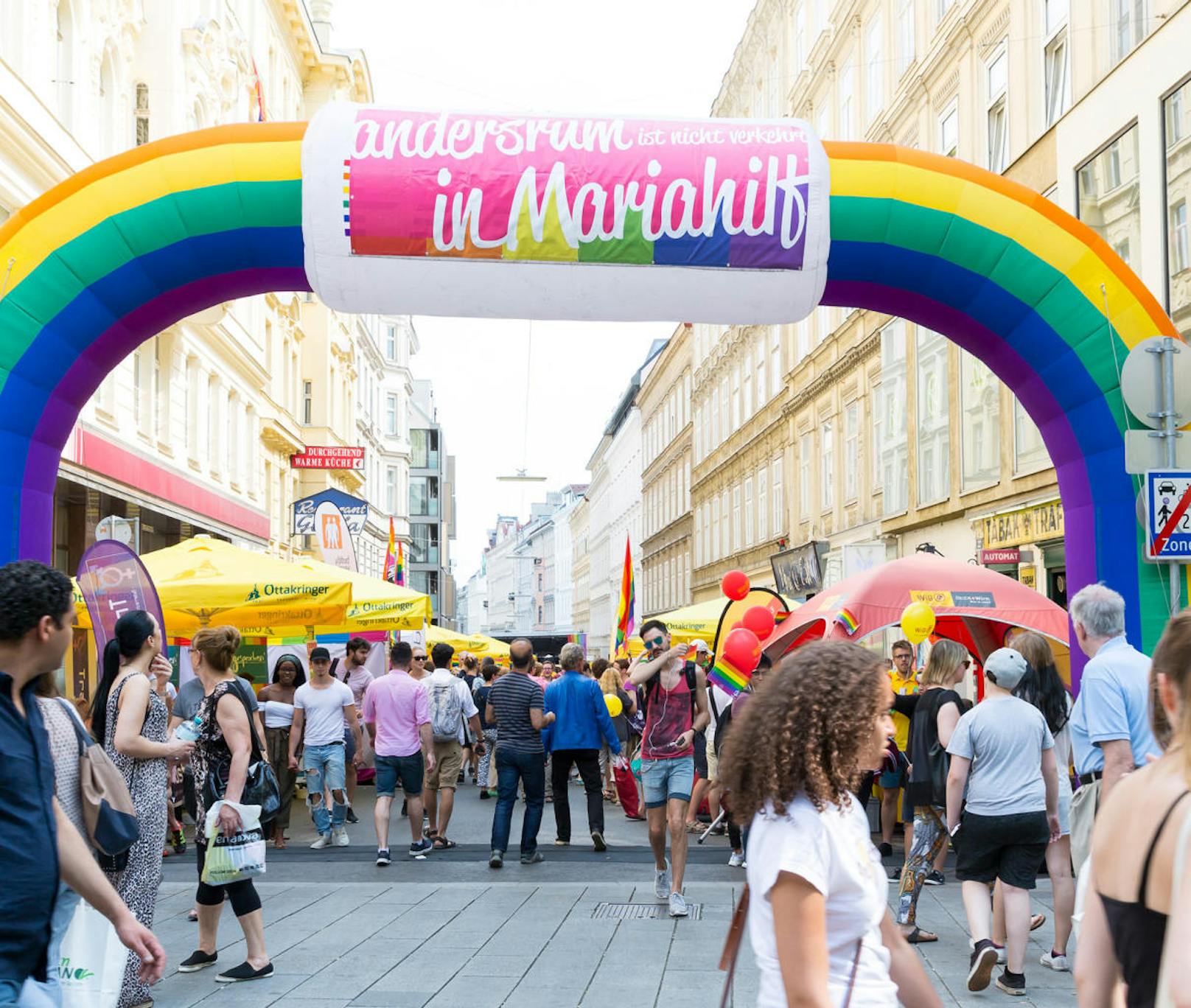 Buntes Straßenfest eröffnet Pride Week in Wien