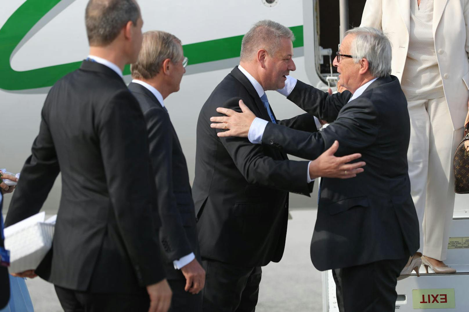 Für den Ex-Minister Andrä Rupprechter gab es Begrüßungsbussis von EU-Kommissionspräsident Jean-Claude Juncker
