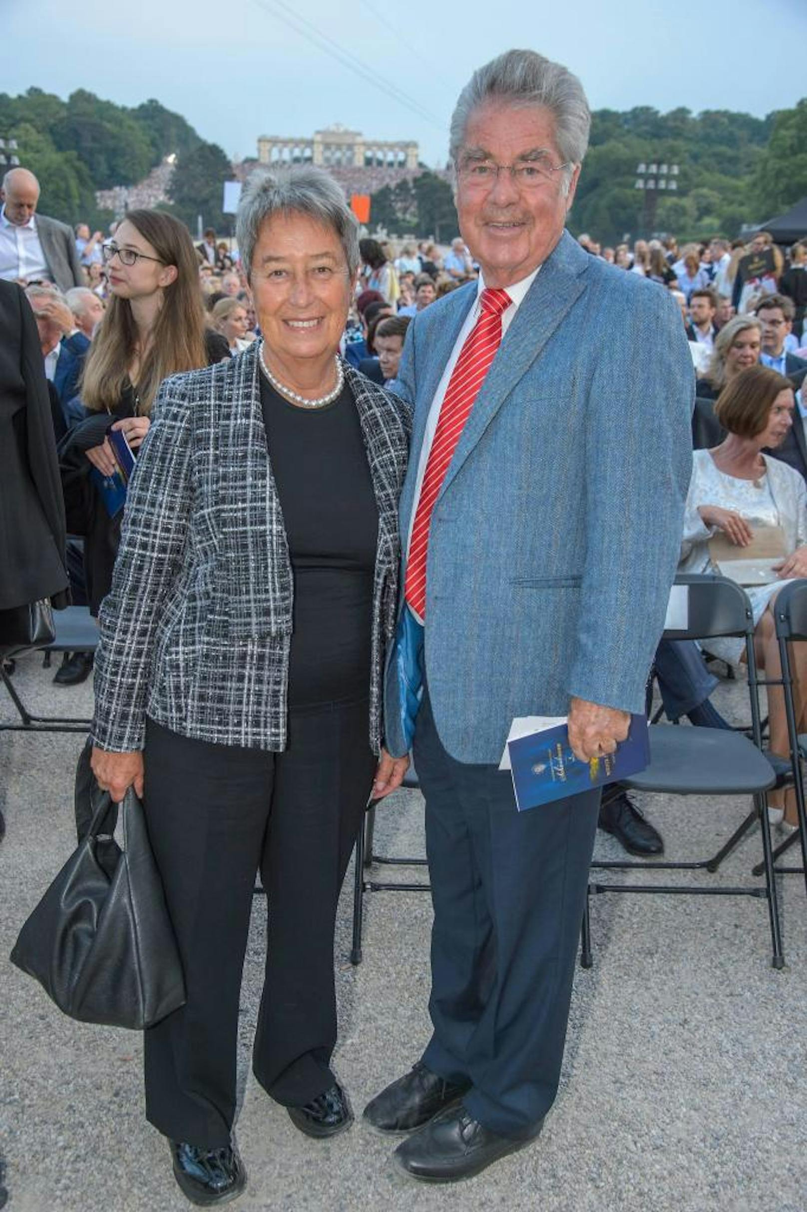 Alt-Bundespräsident Heinz Fischer mit seiner Margit