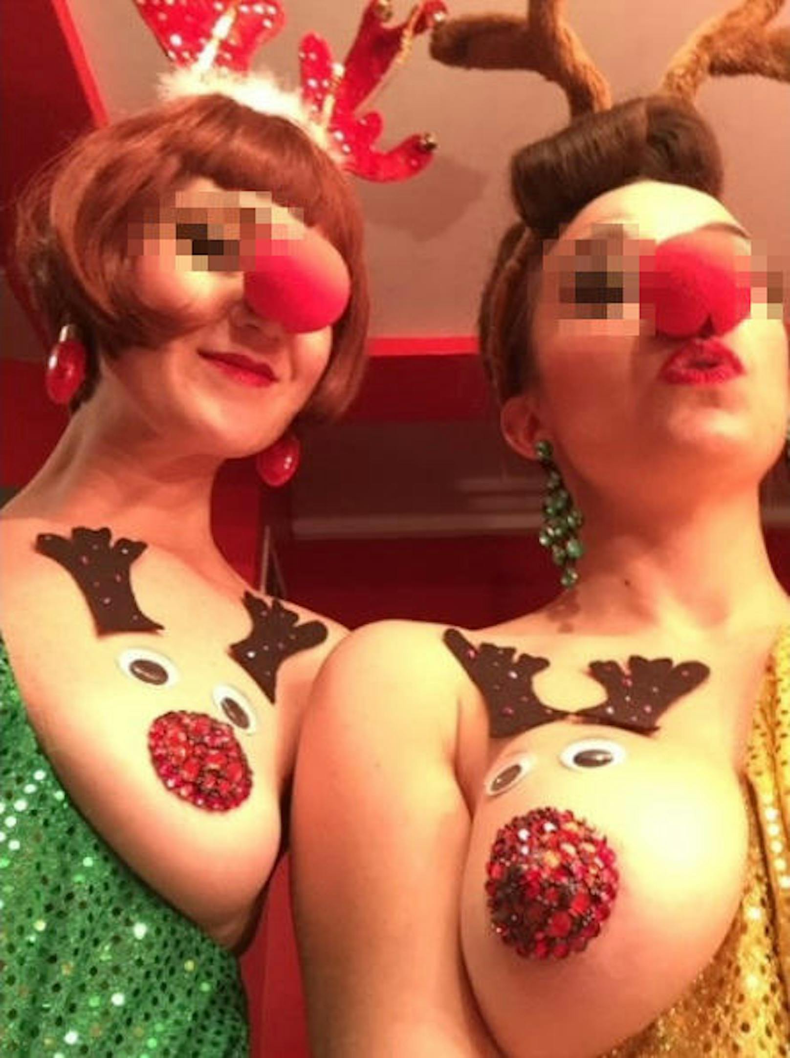 Bis Weihnachten geht es nicht mehr lange, und schon jetzt erstrahlt die Welt im Glitzern der Dekorationen - draußen in den Städten und Dörfern, aber auch auf Instagram. Für die Fotoplattform dekorieren Nutzer jetzt auch ihre Brüste.