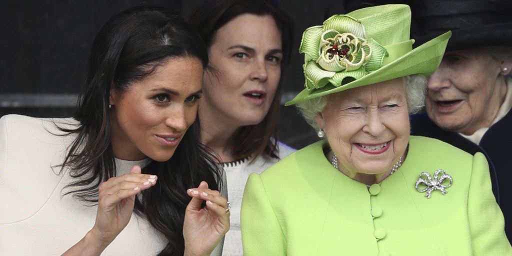 Herzogin Meghan mit der Queen unterwegs