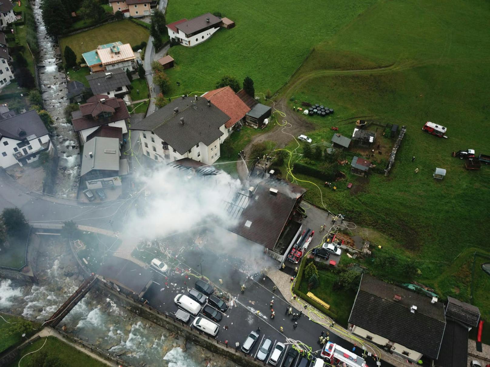 In St. Jodok am Brenner (Tirol) ist es am Montag zu einer Explosion in einem Supermarkt gekommen. Elf Menschen wurden dabei verletzt.