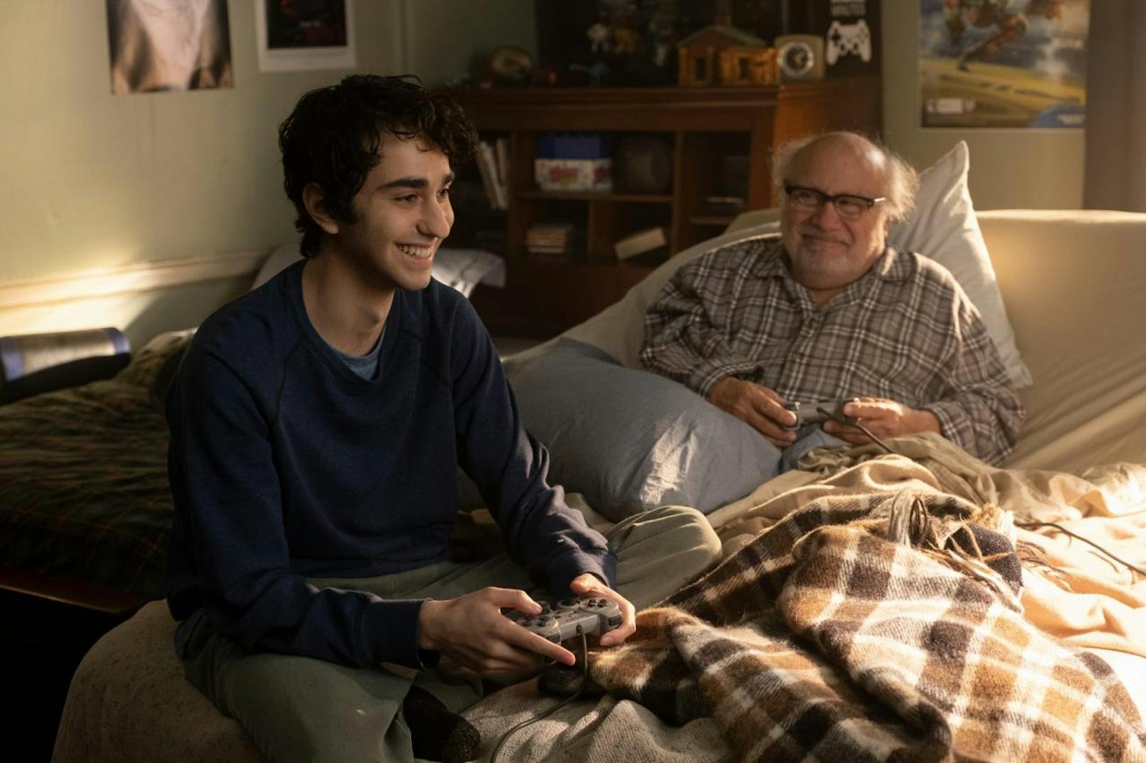 (v.l.) Alex Wolff und Danny DeVito in "Jumanji: The Next Level"