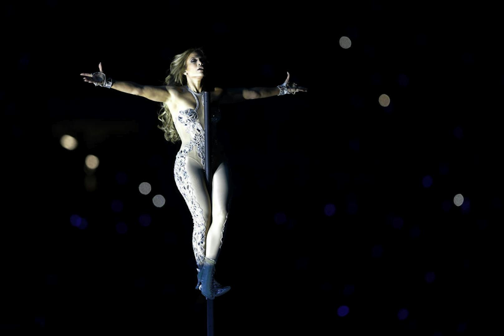 Shakira und Jennifer Lopez heizten bei der Halftime-Show ein! Die besten Bilder zum Durchklicken!