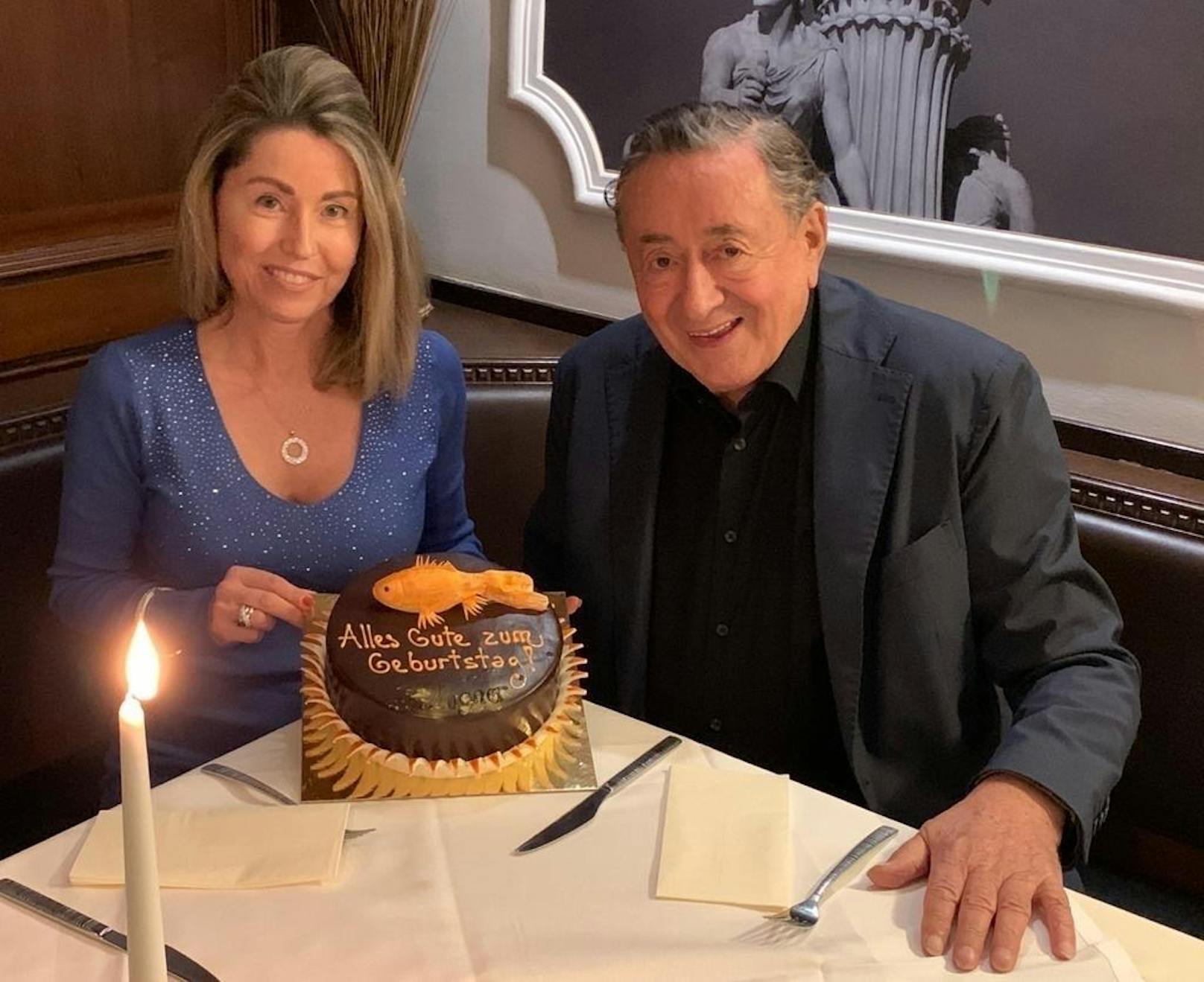 Andrea "Goldfisch" feiert mit Richard Lugner ihren Geburtstag