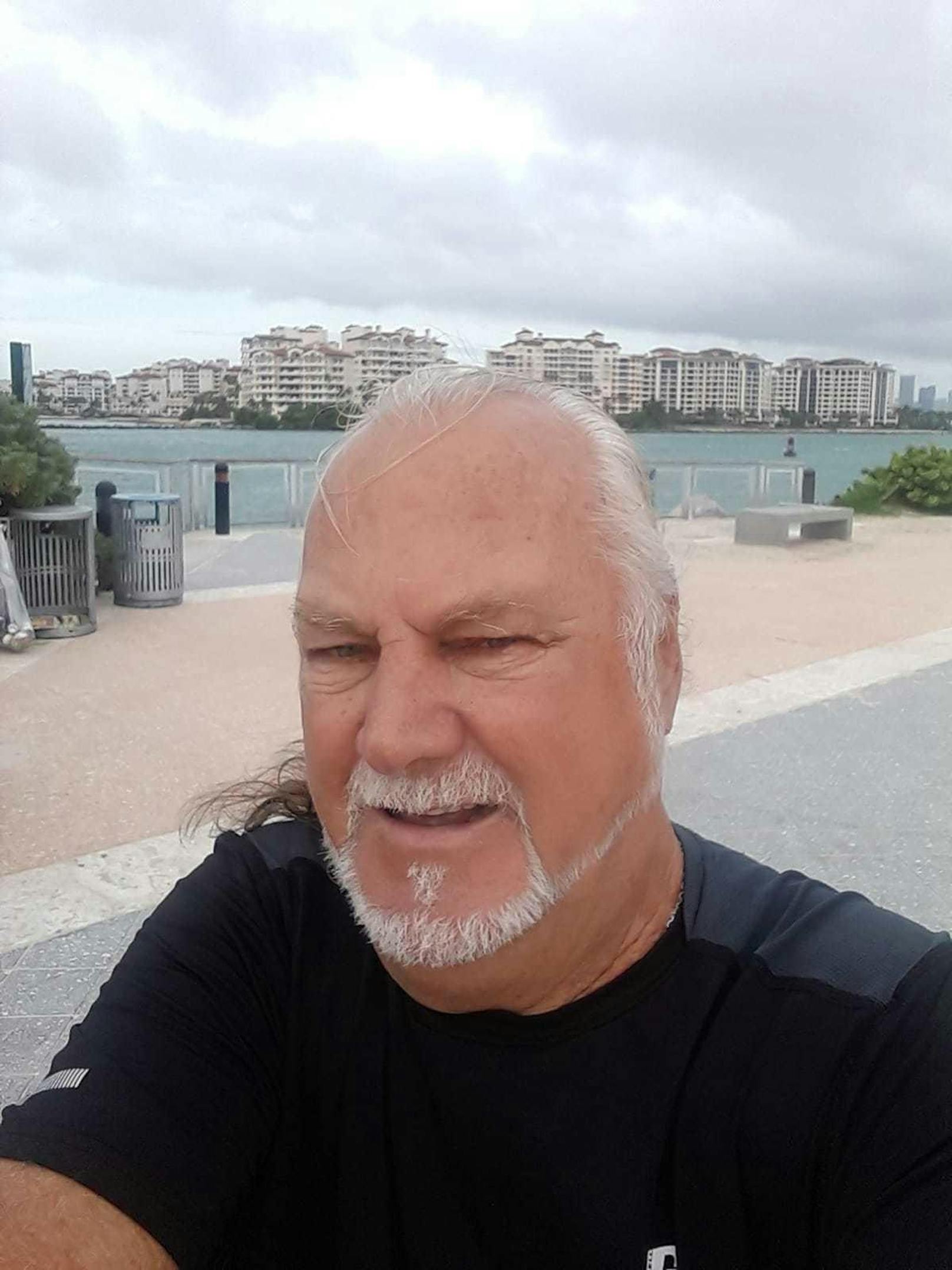 Seit 31 Jahren lebt Herbert Hofer, gebürtiger Wiener Neustädter, in Miami. Jetzt bereitet er sich auf den Hurrikan "Dorian" vor.