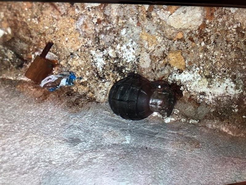 Diese Handgranate wurde am Montagvormittag im Zuge von Reinigungsarbeiten in einem Kellerabteil in der Buchengasse in Wien-Favoriten entdeckt.