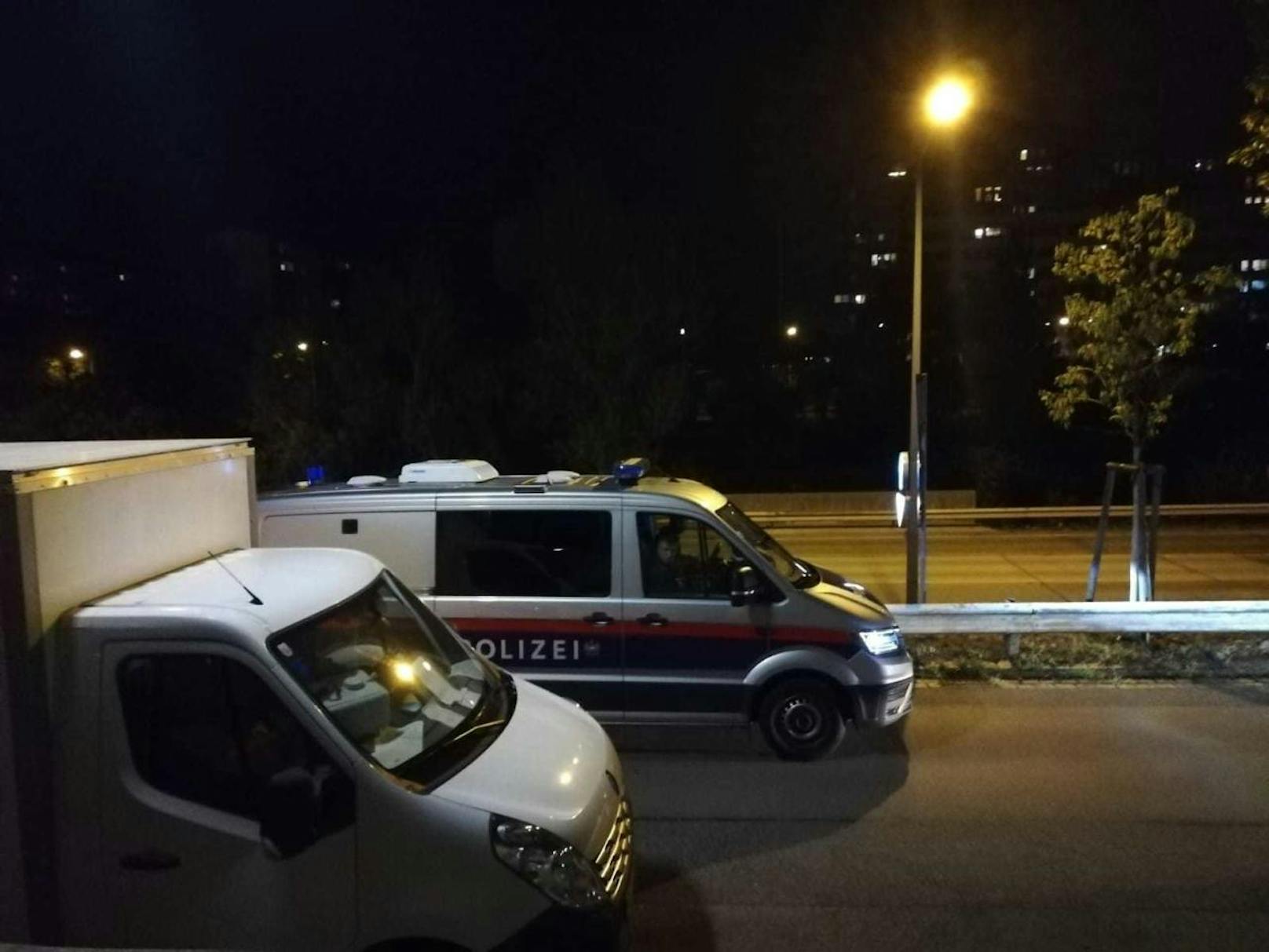 Polizei--Einsatz am Mittwochabend in Wien-Döbling.