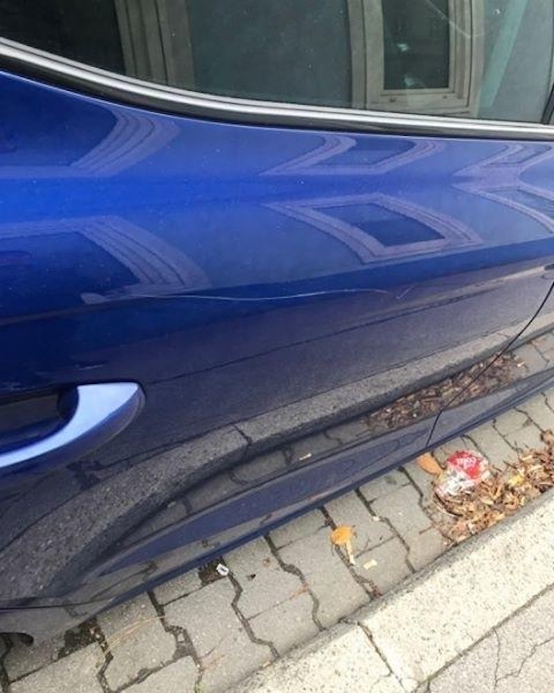 ...mindestens 13 Autos in Wien-Liesing.