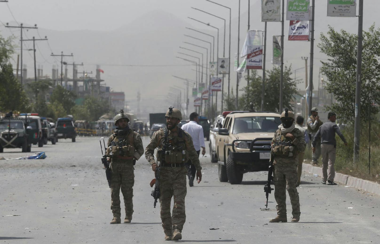 Am Mittwoch ereignete sich ein Selbstmordanschlag in der afghanischen Hauptstadt Kabul. Ein Attentäter hatte sich mittels Autobombe bei einer Polizeistation in die Luft gesprengt.
