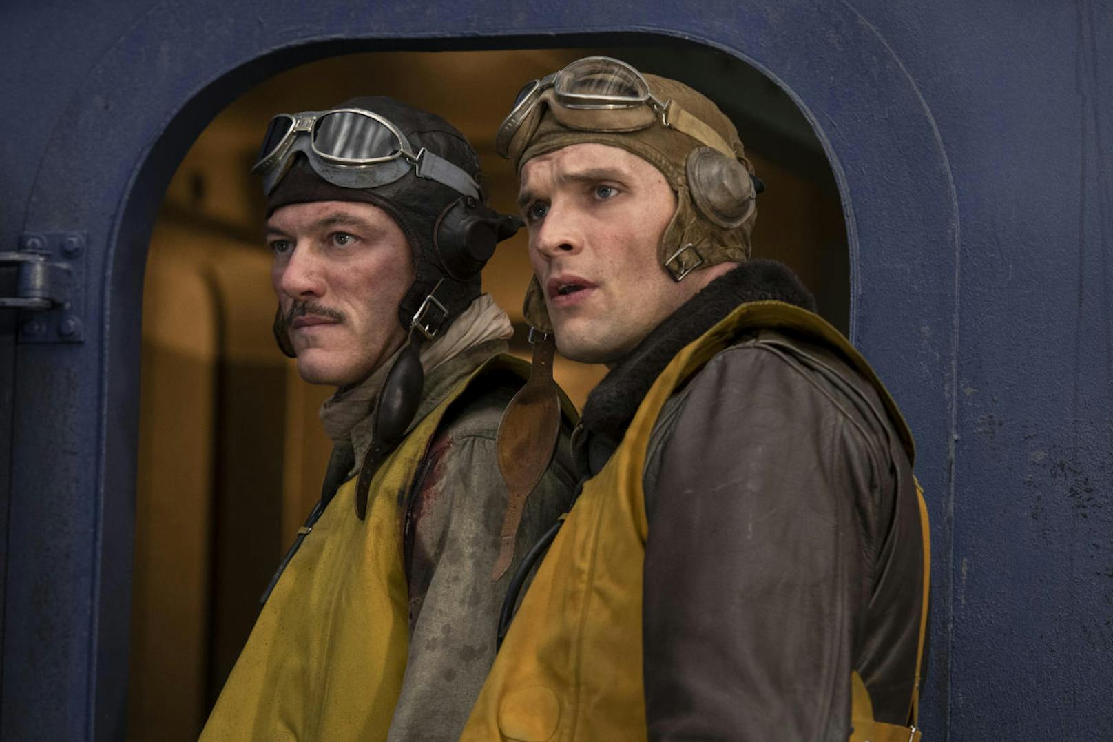 Die beiden US-Navy-Piloten Wade McClusky (Luke Evans) und Dick Best (Ed Skrein)