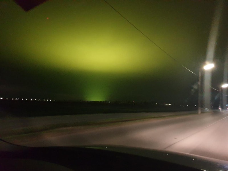 Viel eher könnte es sich aber um einen Lichtschein bei einer Veranstaltung gehandelt haben.