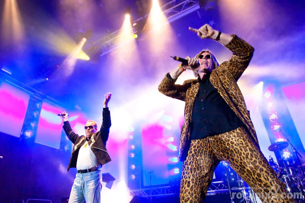Die Ikonen der Neuen Deutschen Welle, Geier Sturzflug, sind am 16. September live auf der Brunner Wiesn zu sehen!