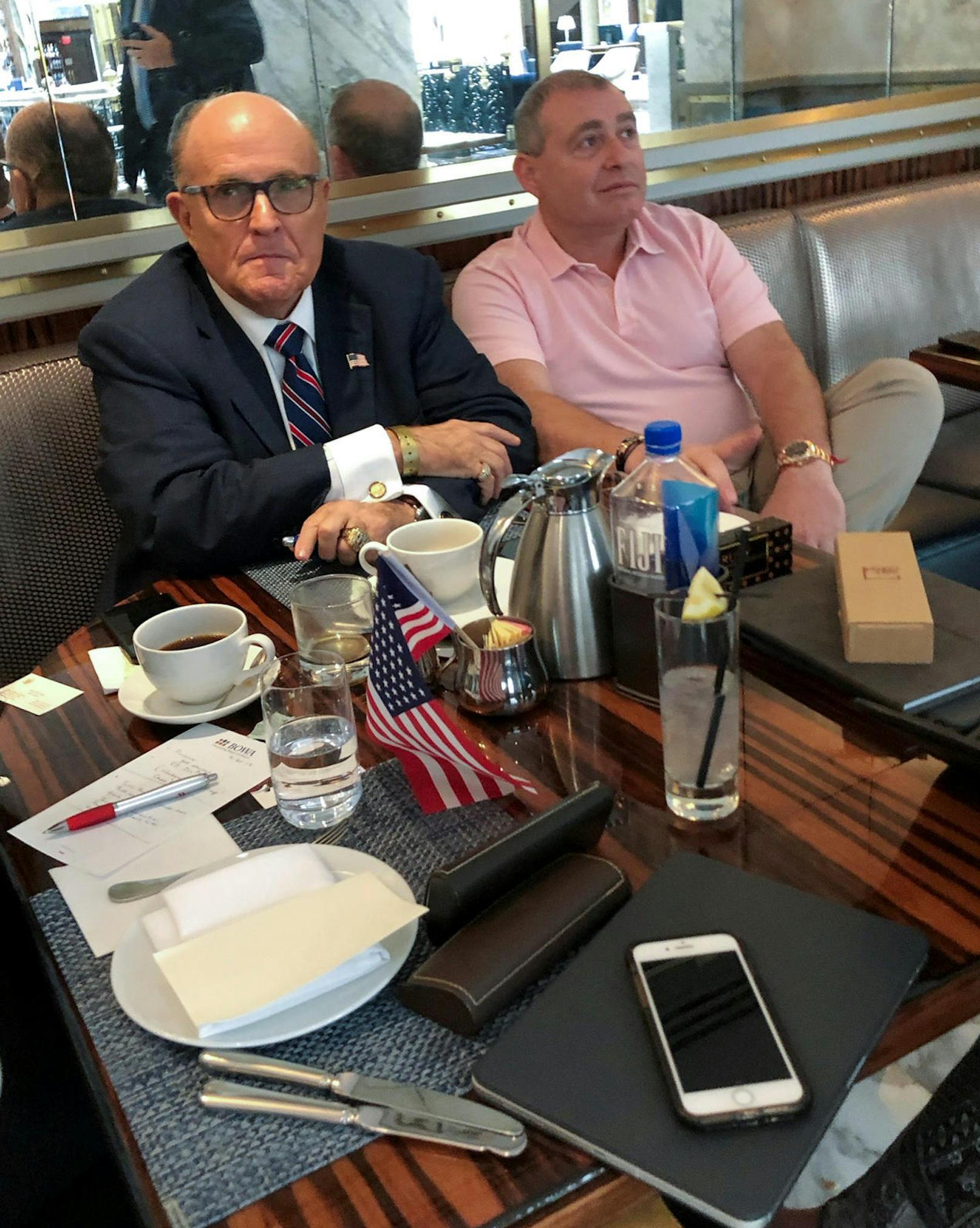 Rudy Giuliani (links) mit Lev Parnas (rechts)