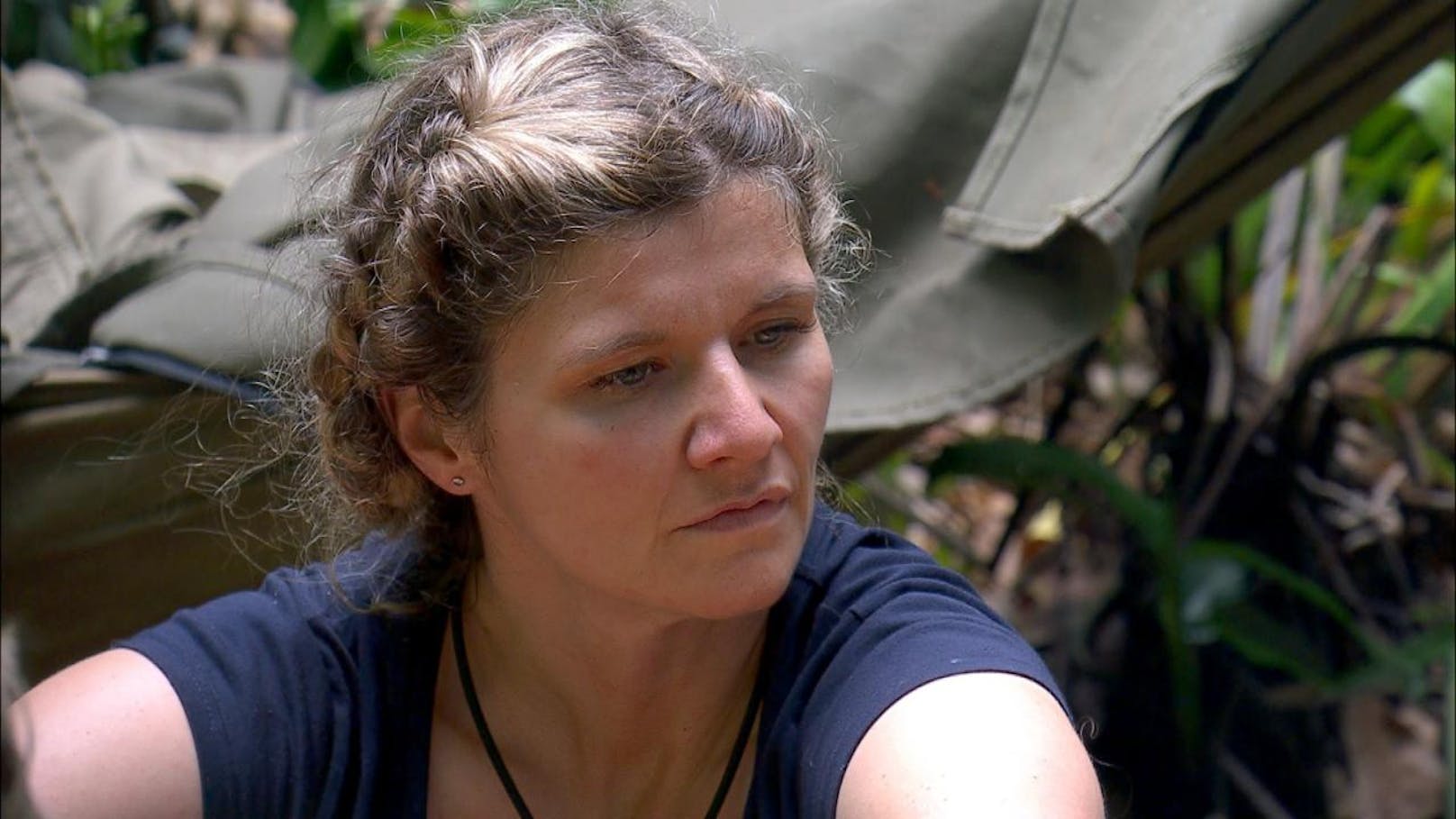 Gisele hat wieder eine Dschungelprüfung abgebrochen. Null Sterne. Kein Essen für die Campbewohner. Das Gesicht von Sandra Kiriasis spricht Bände.