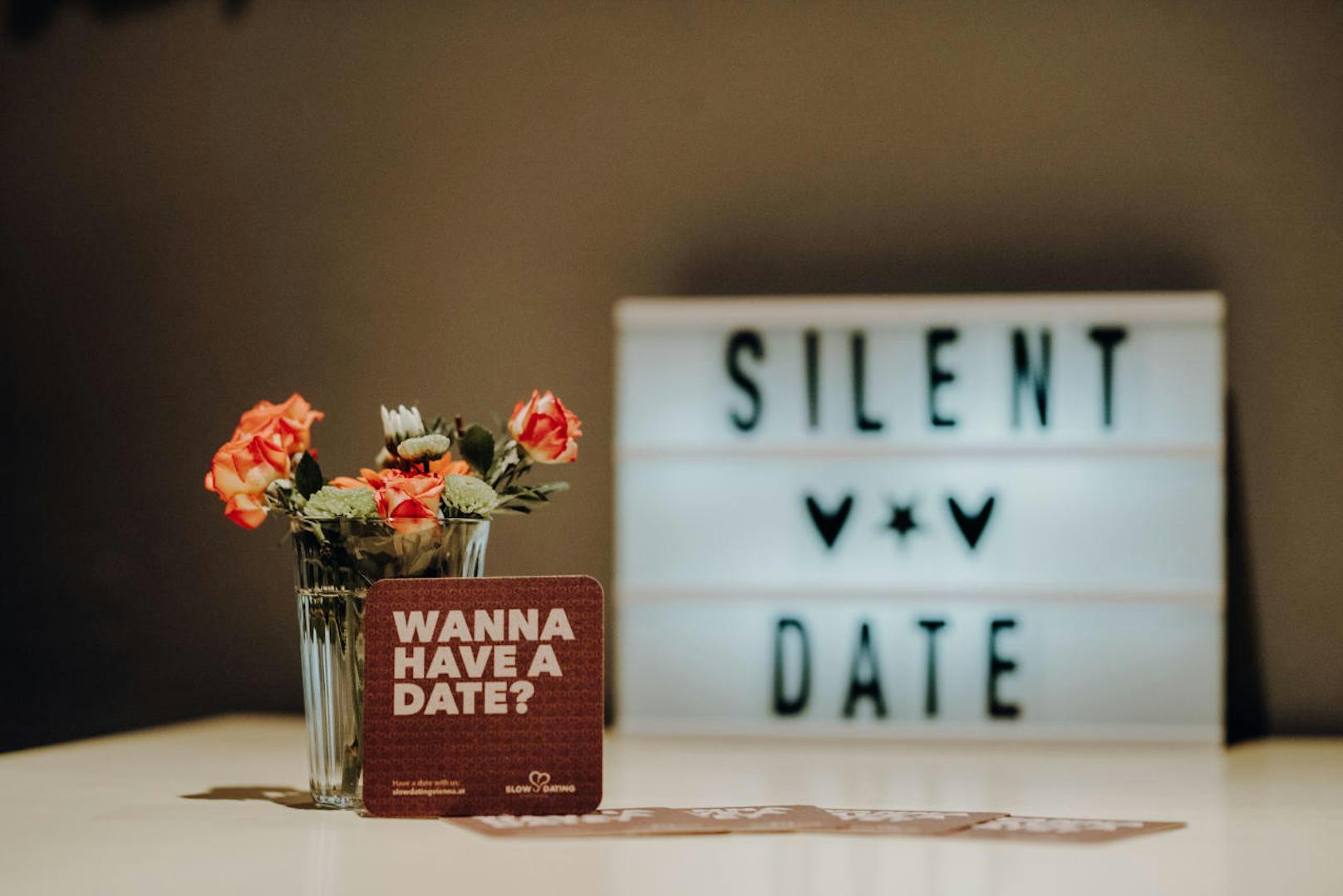 Silent Dating Event: Jetzt teilnehmen & Platz am Valentinstag gewinnen.