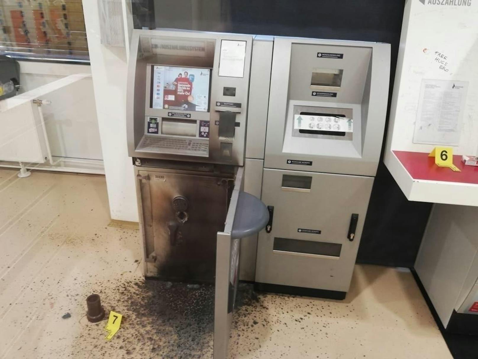 In Wien 22 wurde ein Geldautomat aufgesprengt.