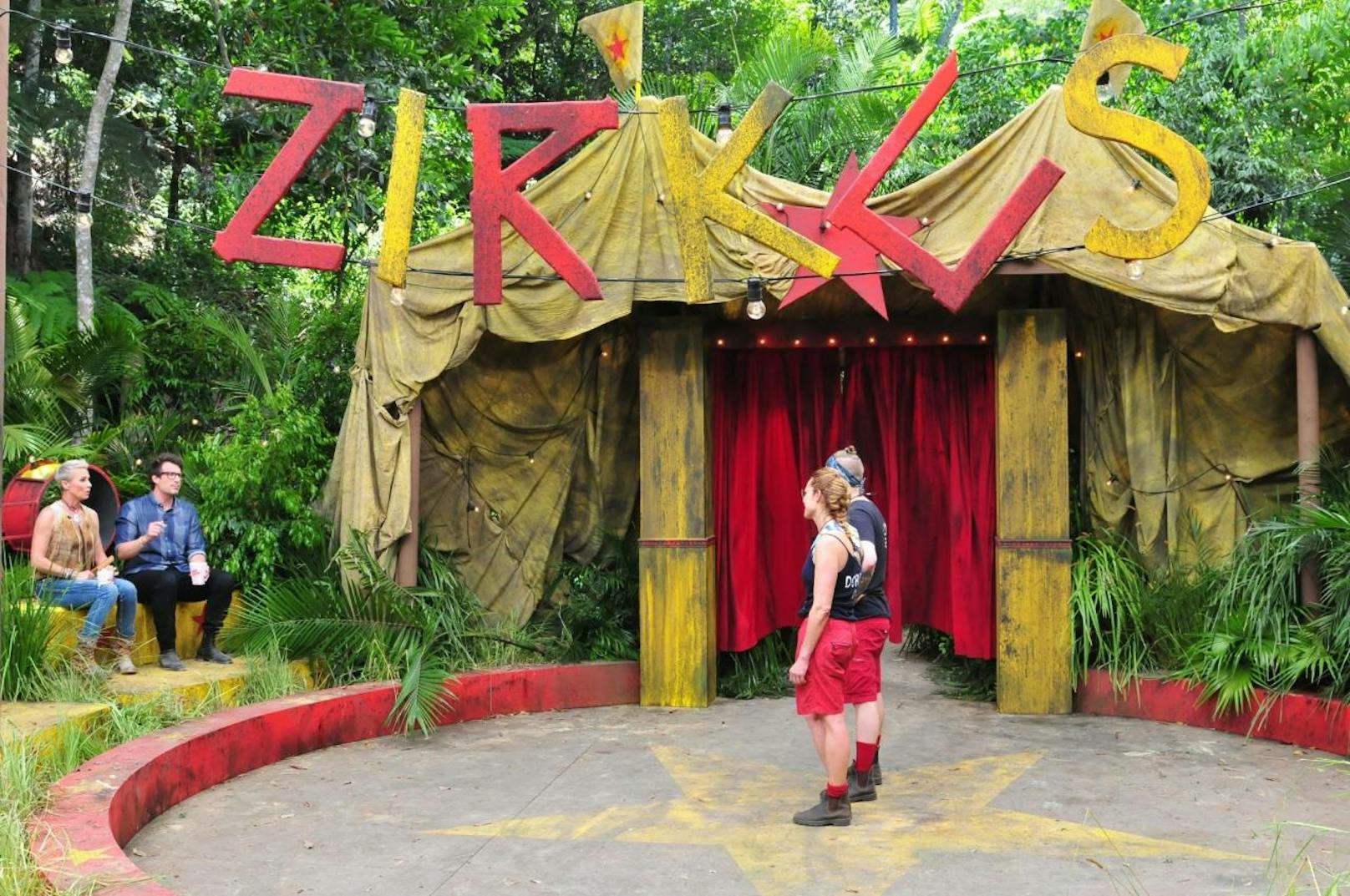 Dschungelprüfung "Zirkus Felido"! Doreen Dietel (r.) und Felix van Deventer müssen gemeinsam antreten und ihre Geschicklichkeit beweisen