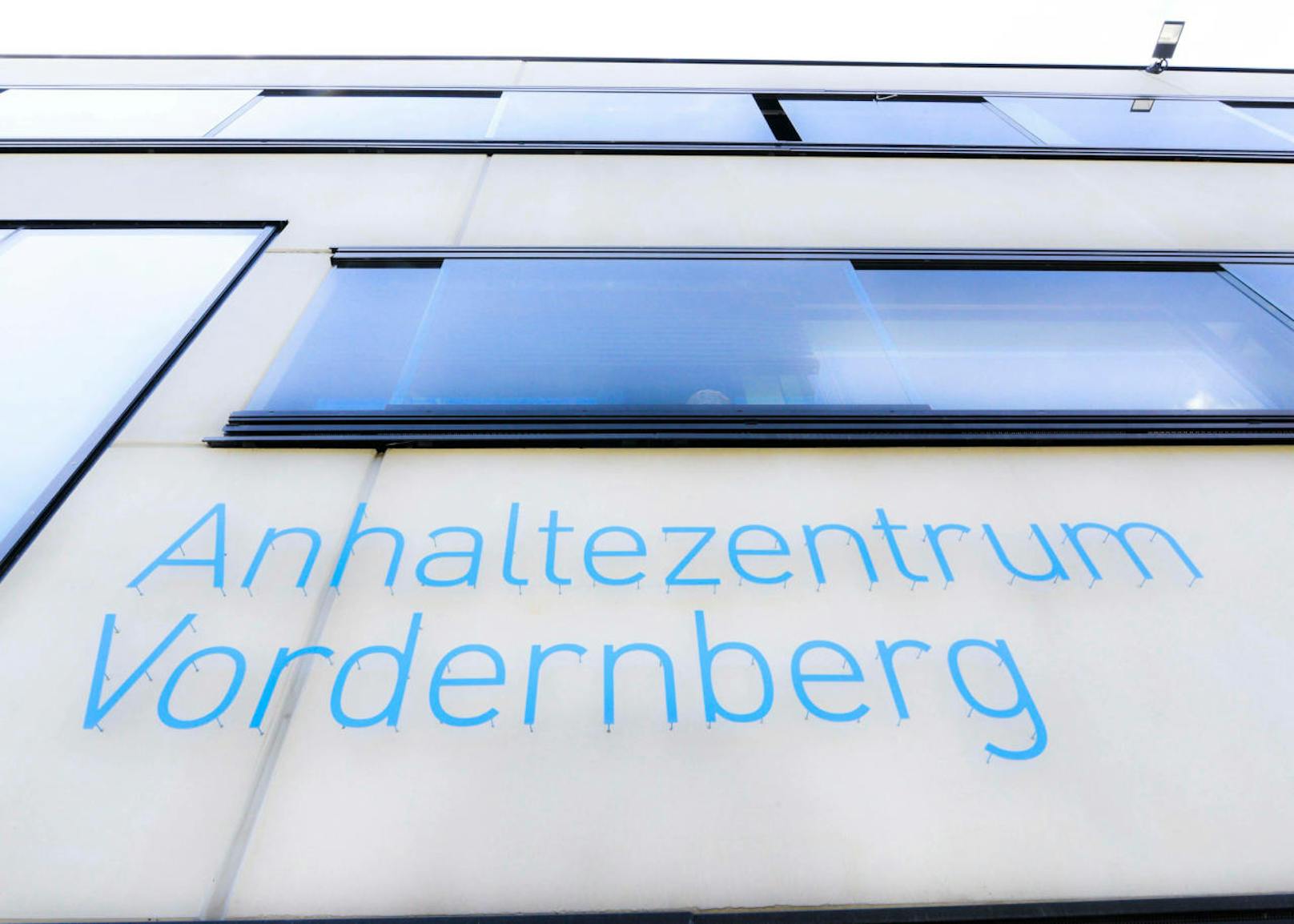 Einblicke in das erst 2014 eröffnete Anhaltezentrum Vordernberg.