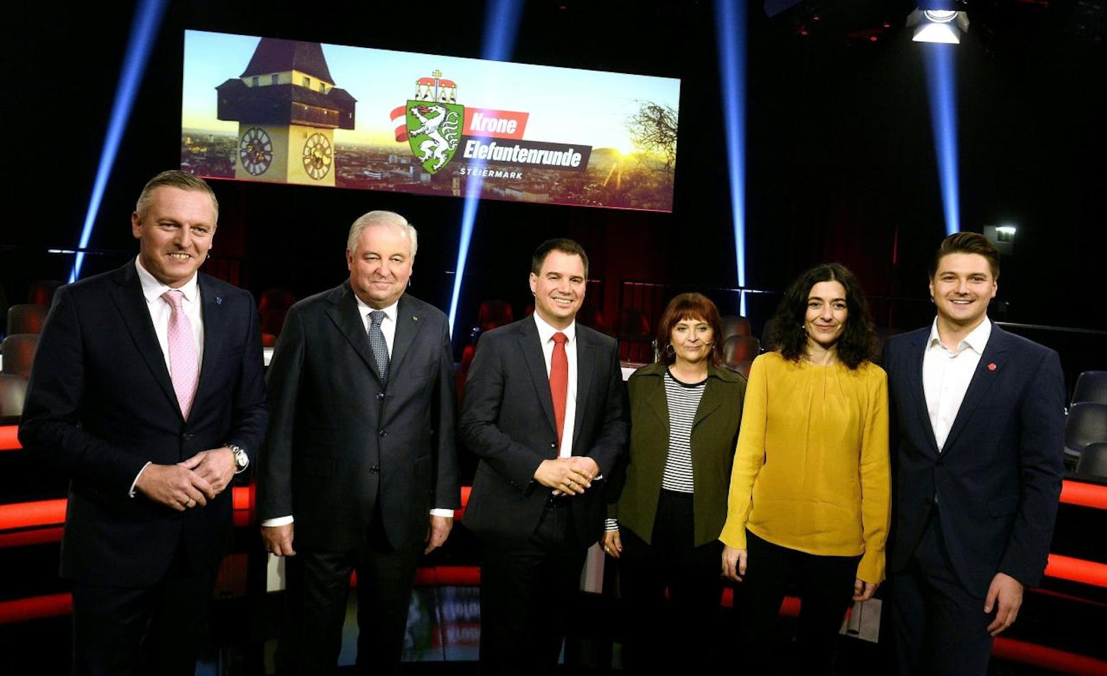 Die Spitzenkandidaten bei der Steiermark-Wahl: (v.l.) Mario Kunasek (FPÖ), Hermann Schützenhöfer (ÖVP), Michael Schickhofer (SPÖ), Claudia Klimt-Weithaler (KPÖ), Sandra Krautwaschl (Grüne) und Niko Swatek (Neos) 