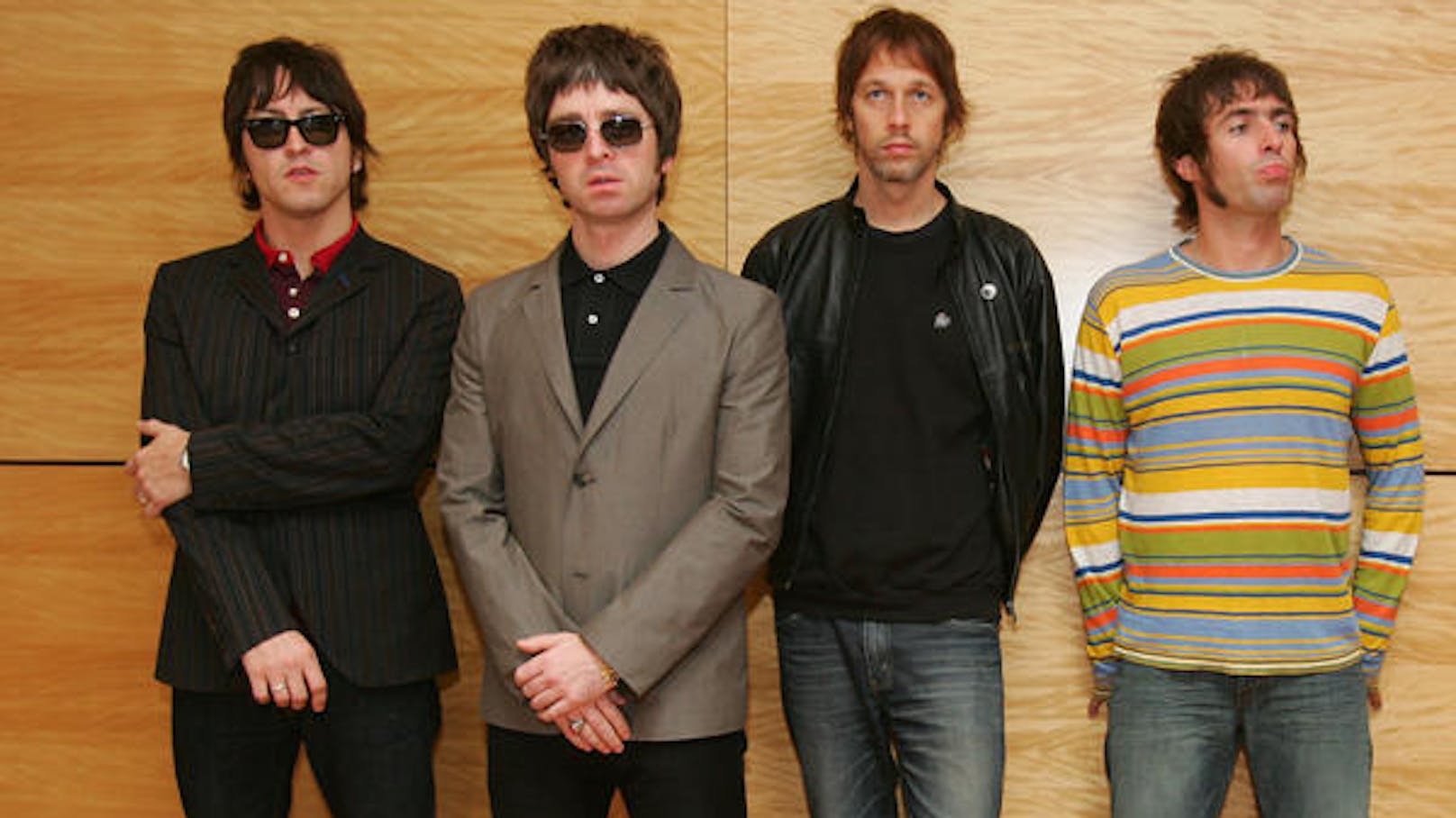 Mit Liedern wie "Wonderwall", "Don’t Look Back in Anger" und "Supersonic" wurde Oasis zu einer der erfolgreichsten Bands der britischen Musikgeschichte.