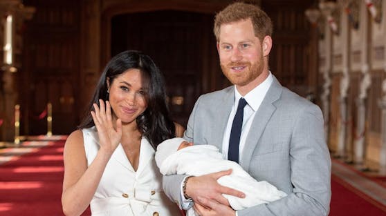 Die königliche Familie hat Meghans und Harrys Sohn seit knapp 12 Monaten nicht mehr gesehen. Auch das Weihnachtsfest müssen die Royals ohne Archie feiern.