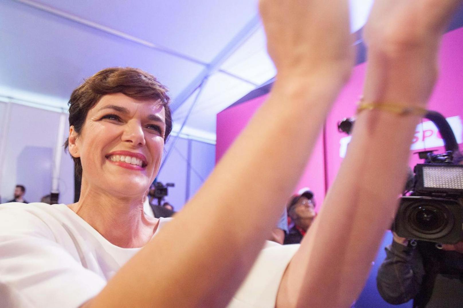 Auch die SPÖ startete erst am Nachmittag ins Wahlkampf-Finale. Spitzenkandidatin Pamela Rendi-Wagner versprühte Optimismus vor der bevorstehenden Wahl.