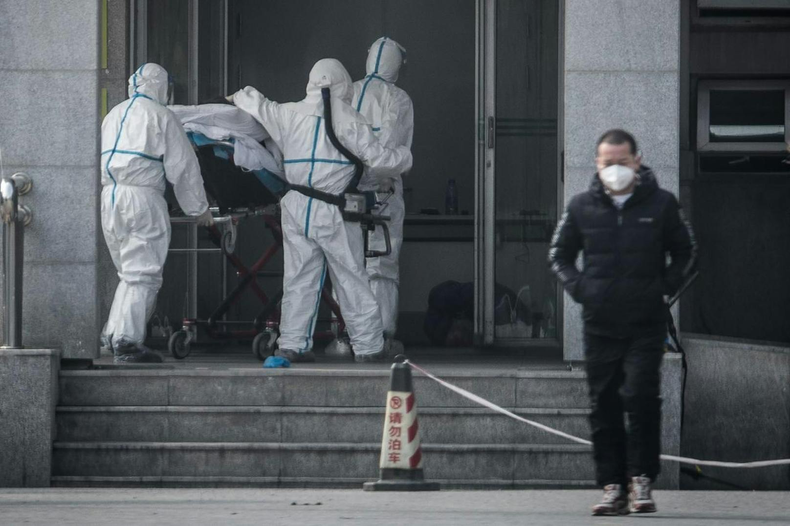 Ein Ende Dezember 2019 in China aufgetauchtes Virus breitet sich überraschend schnell aus. Laut dem chinesischen Gesundheitsamt haben sich bislang 440 Personen mit dem neuartigen Erreger angesteckt, 17 verstarben infolge der Infektion.