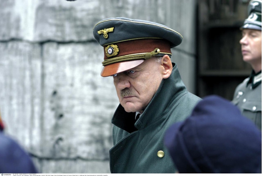Bruno Ganz als Adolf Hitler in 