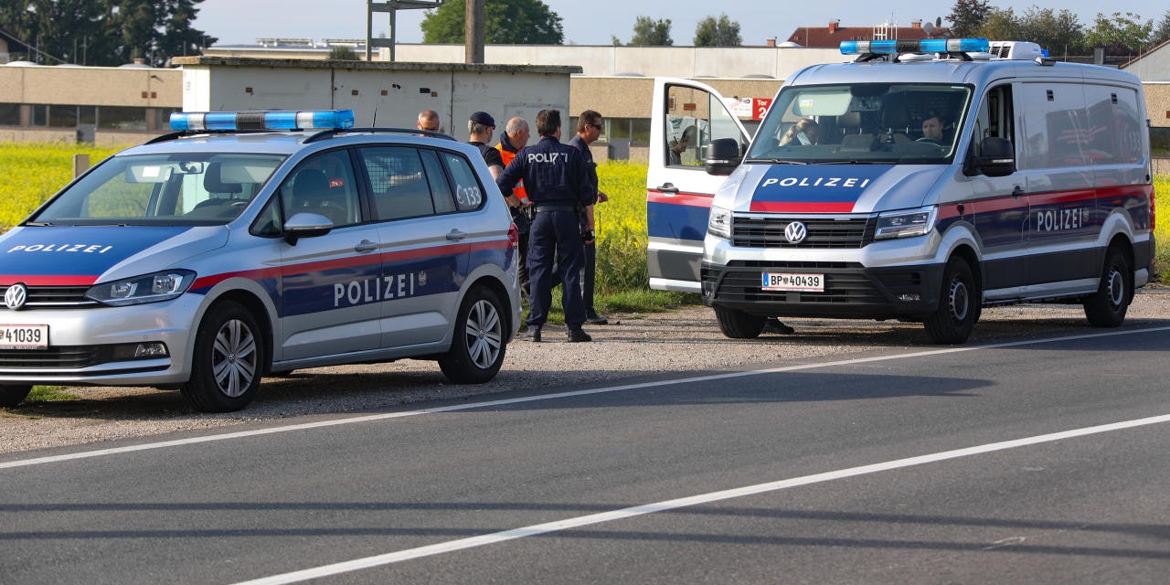 Rund 80 Flüchtlinge waren bei Lambach aus einem Zug gesprungen.