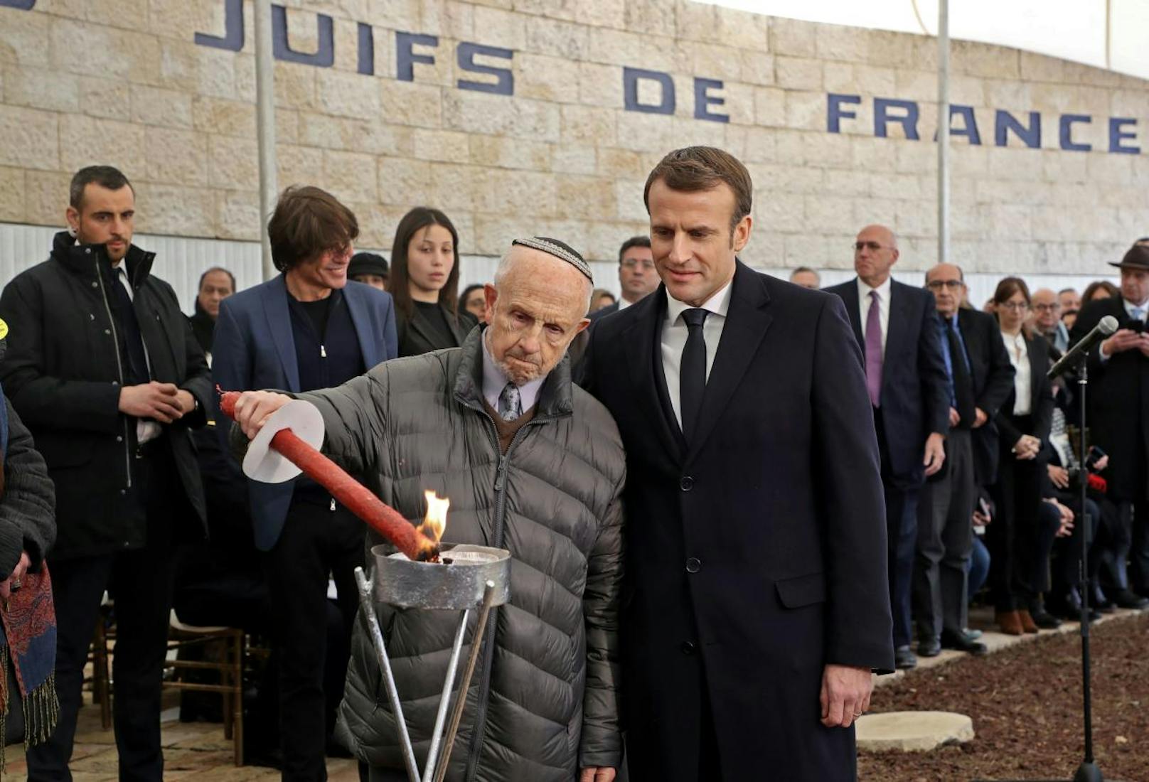 Holocaust-Überlebender Saul Oren (l.) mit Frankreichs Präsident Emmanuel Macron in Jerusalem 